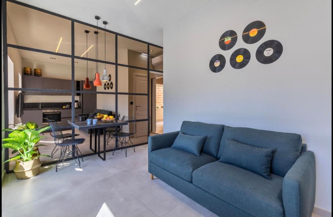 New - Designer Finished 1 Bedroom Apartment A 5 Minutes Ferry Away From Valletta Mosta Kültér fotó