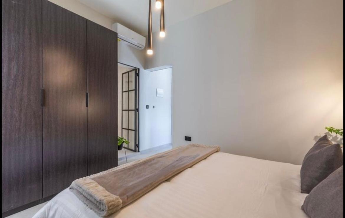 New - Designer Finished 1 Bedroom Apartment A 5 Minutes Ferry Away From Valletta Mosta Kültér fotó